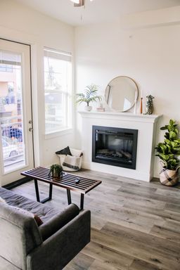 Listing photo thumbnail