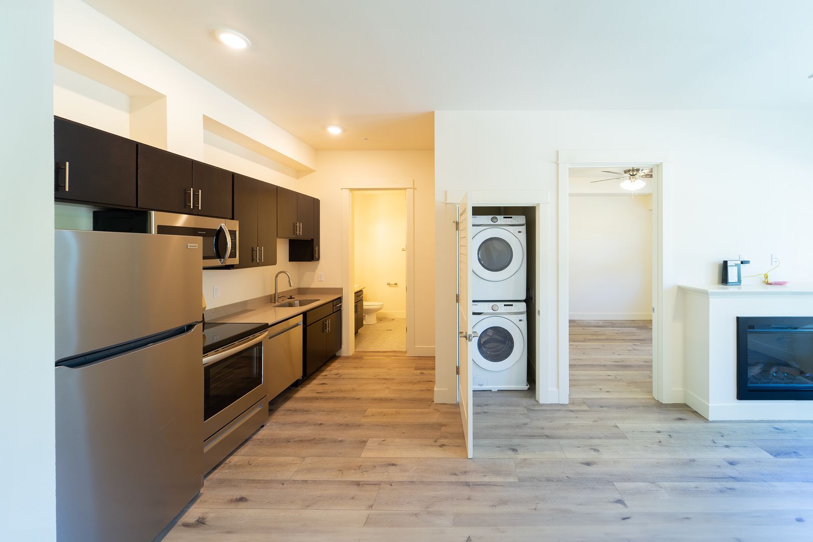 Portland Apartment: 7980-7990 SW Capitol Hill Rd