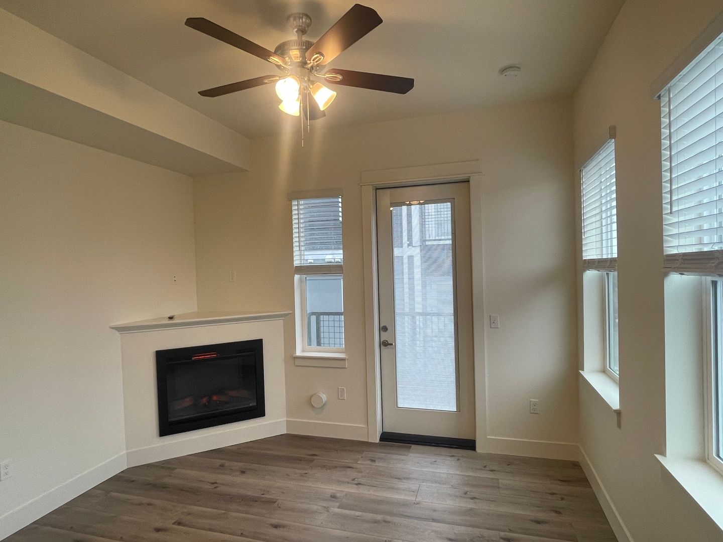 Portland Apartment: 5980-5960 E Burnside St.