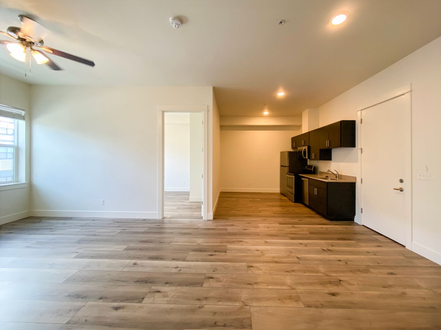 Vancouver Apartment: 1655 C St.