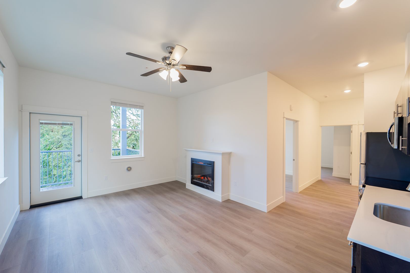 Milwaukie Apartment: 1600 SE Lava Dr.