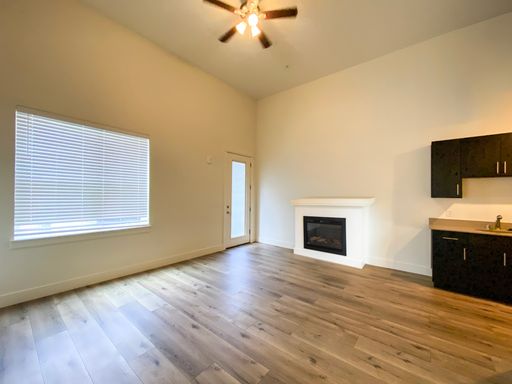 1655 C St. #103, Vancouver, WA 98663