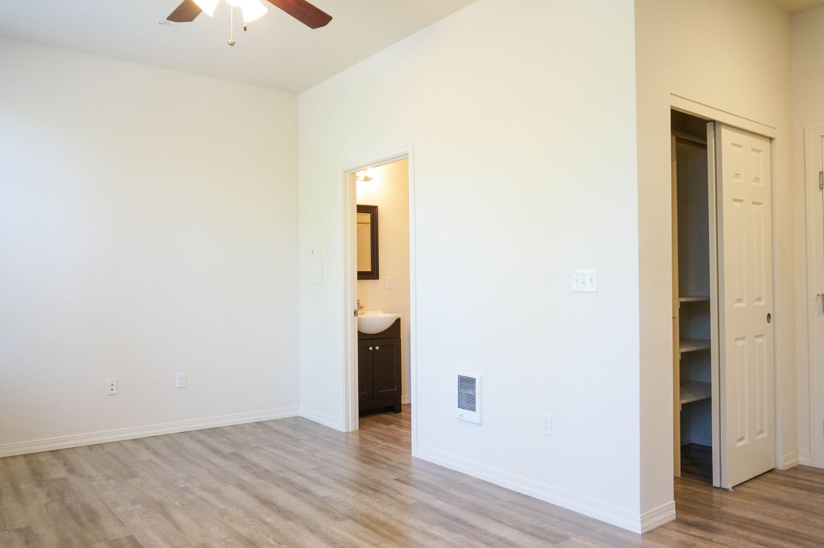 Portland Apartment: 8510 N Ivanhoe St