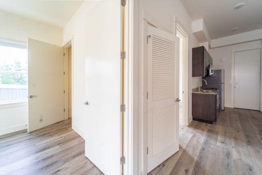 Listing photo thumbnail