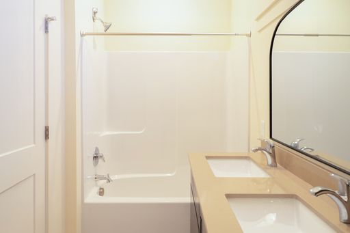 Listing photo thumbnail