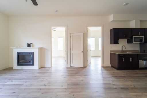 Capitol Hill Apartments | Southwest Portland, With Room to Live – photo 1