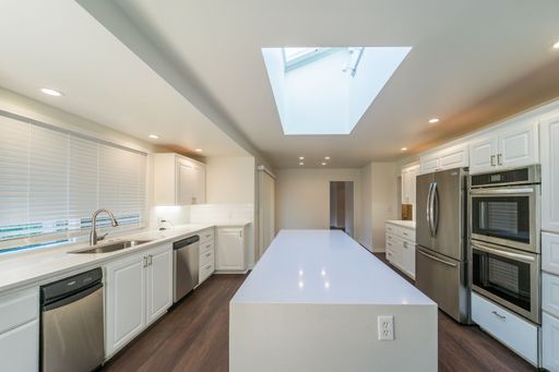 Listing photo thumbnail