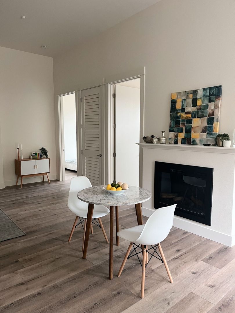 Portland Apartment: 5980-5960 E Burnside St.