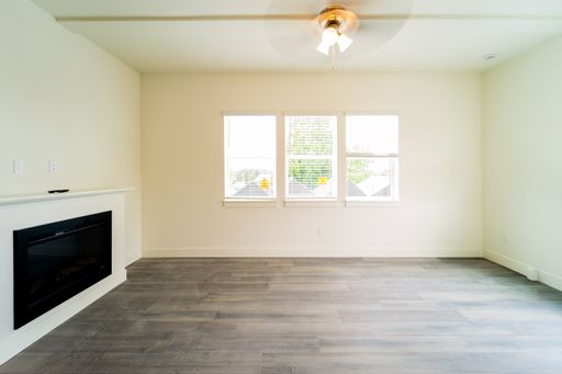 Listing photo thumbnail