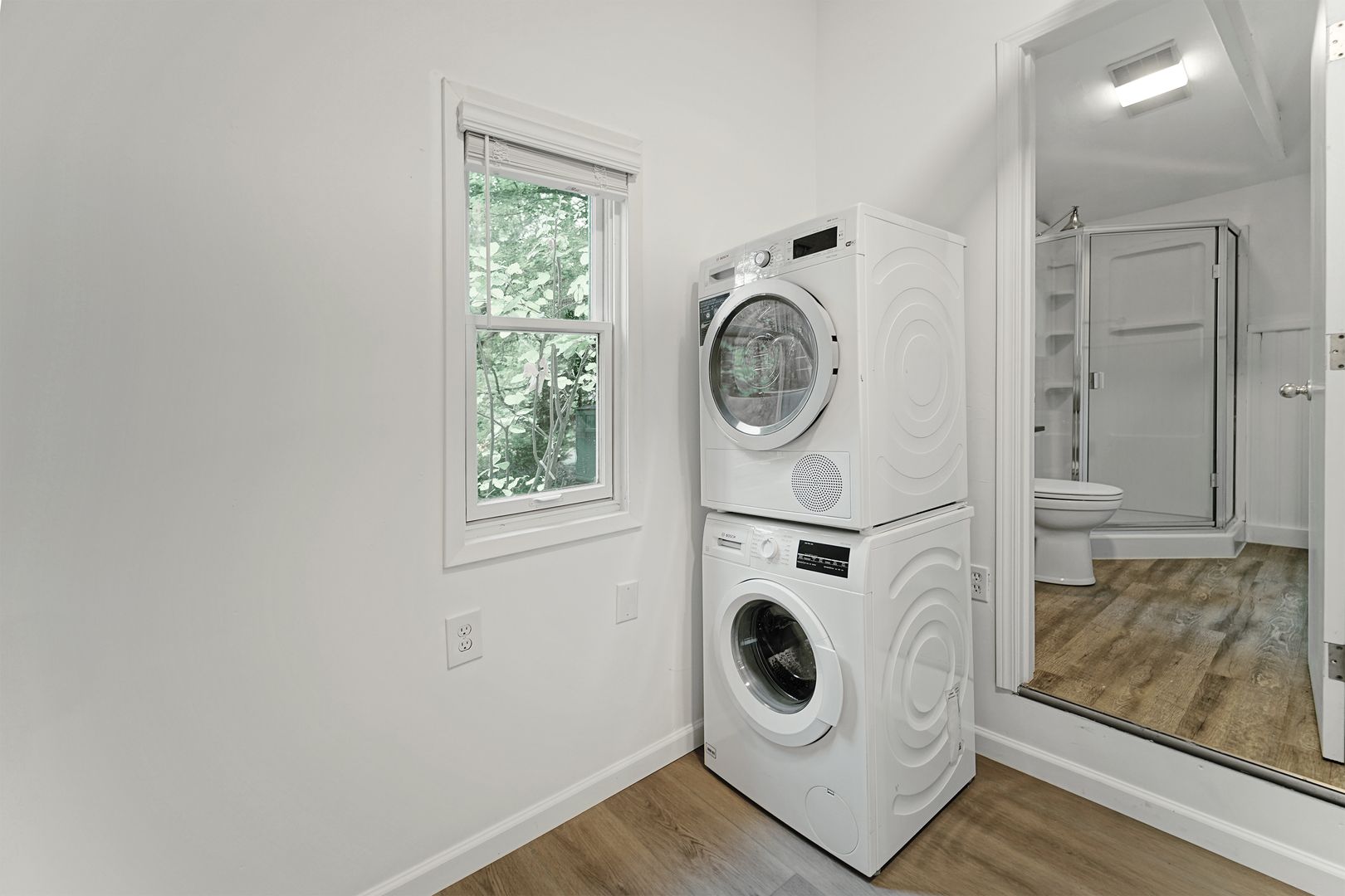 Laundry room at Hamilton House (2 of 3)