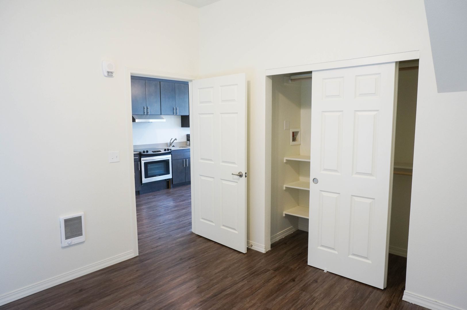 Portland Apartment: 7210 N Burlington Ave.