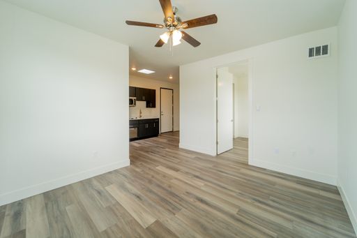Listing photo thumbnail