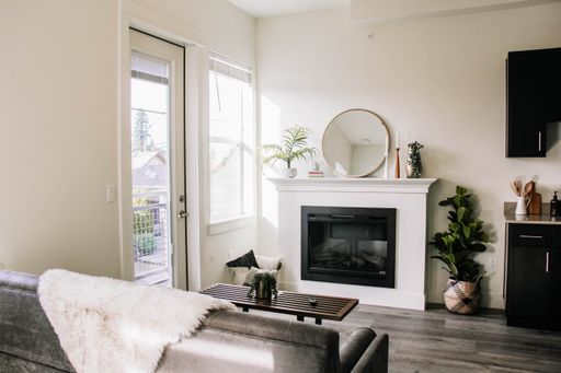 Listing photo thumbnail