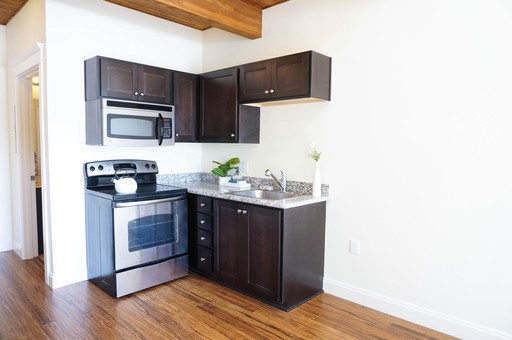 Listing photo thumbnail