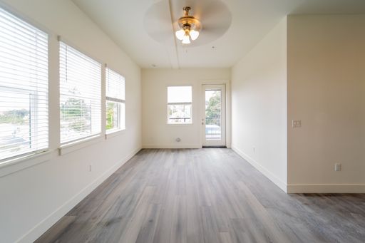 Listing photo thumbnail