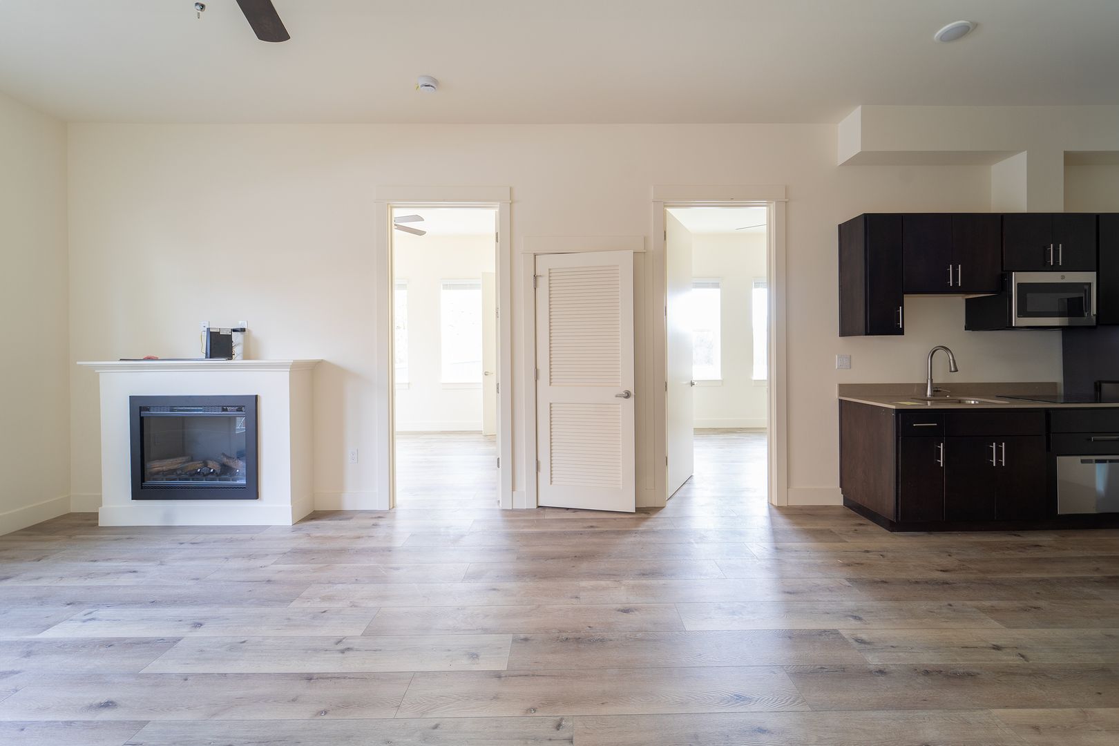 Portland Apartment: 7980-7990 SW Capitol Hill Rd