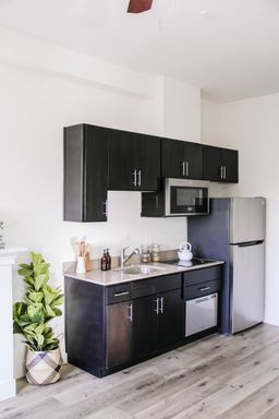 Listing photo thumbnail