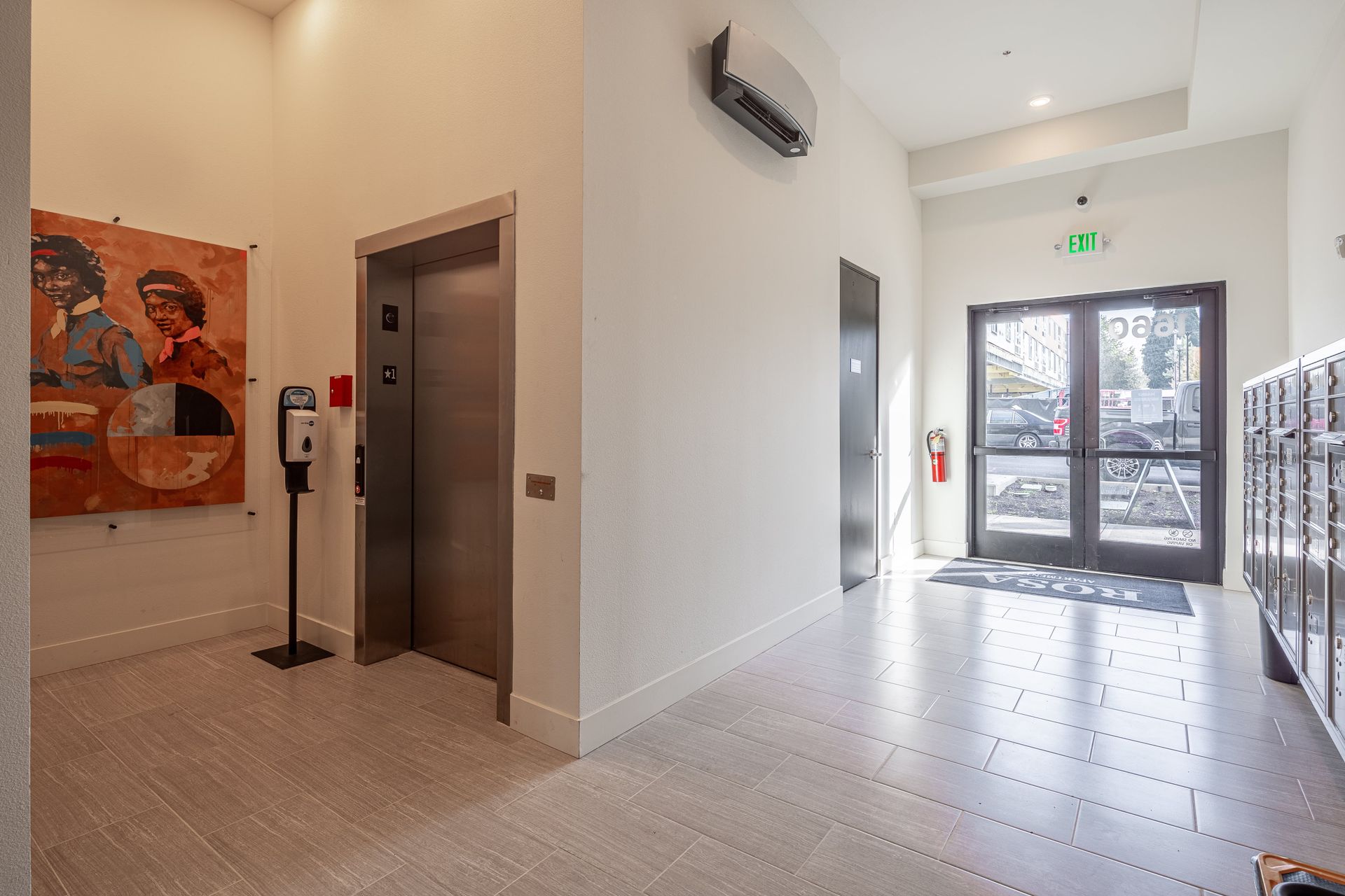 Lobby at Rosa B (VW10B)