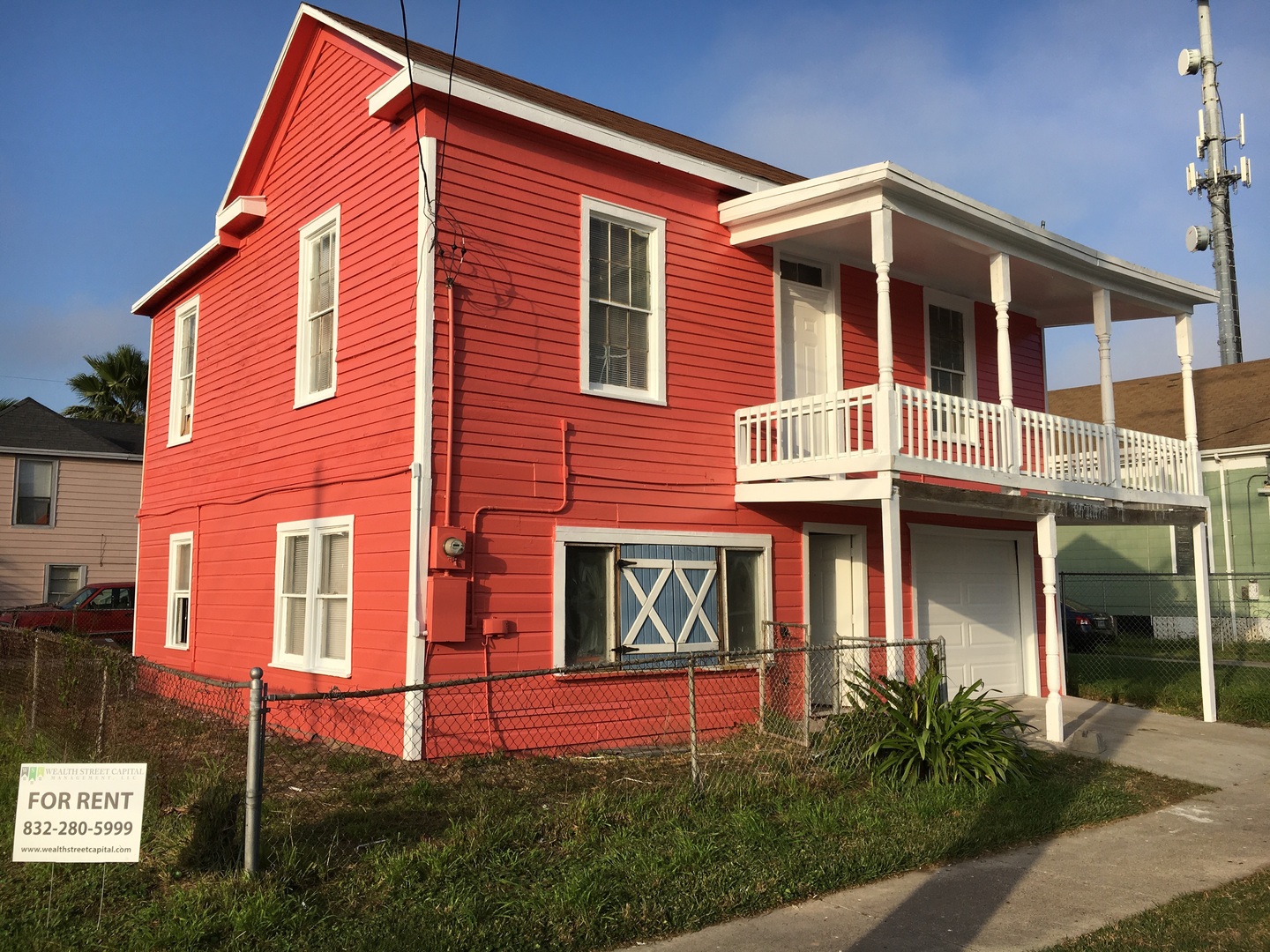 Huge Property located near the historic Downtown District of Galveston!!