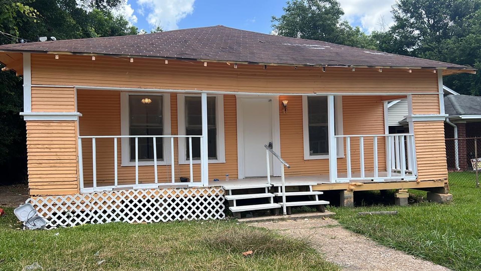 Beaumont House: 755 Doucette Avenue