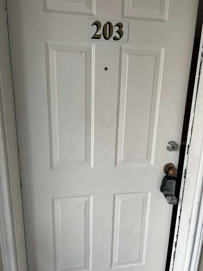 Beaumont Apartment: 2345 Pecos St, Beaumont, TX 77702
