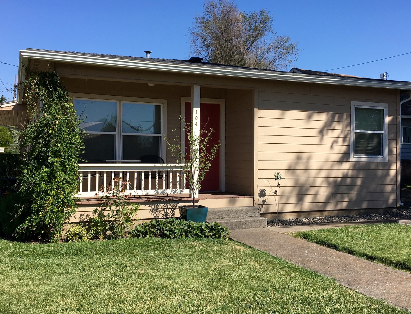 Pendleton Apartment: SE 17th & Byers