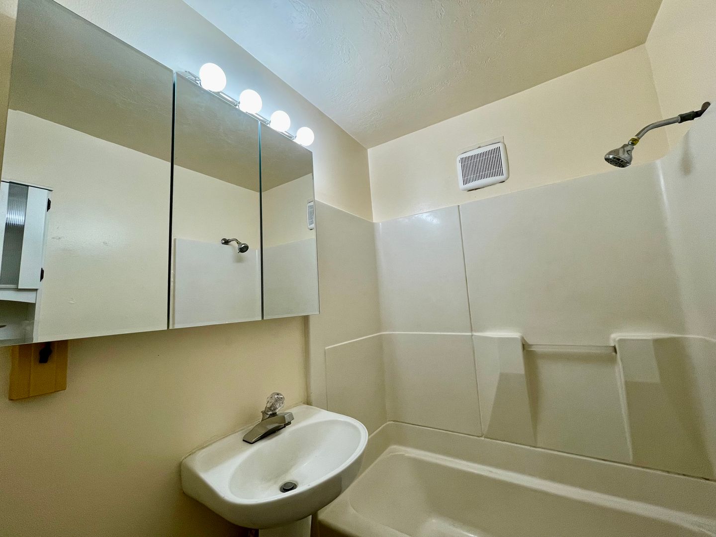 723 NW 5th Street 1, Pendleton, OR 97801