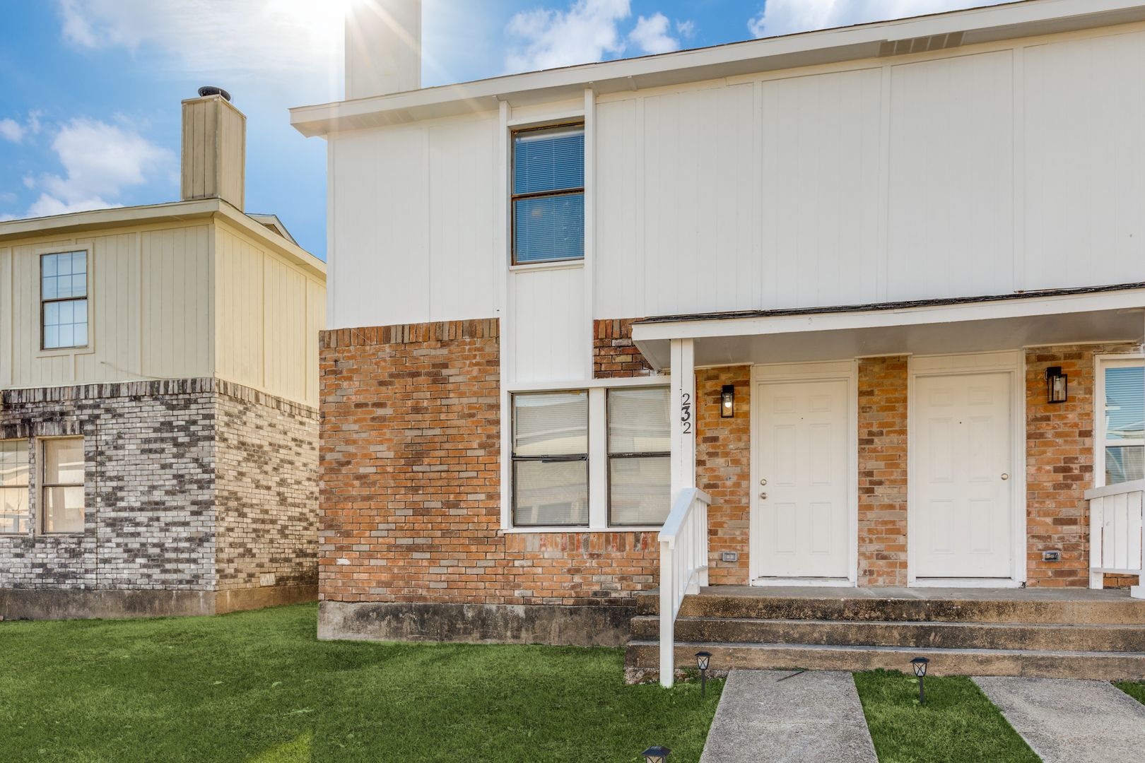 Mesquite Apartment: 228-232 Alexandria St