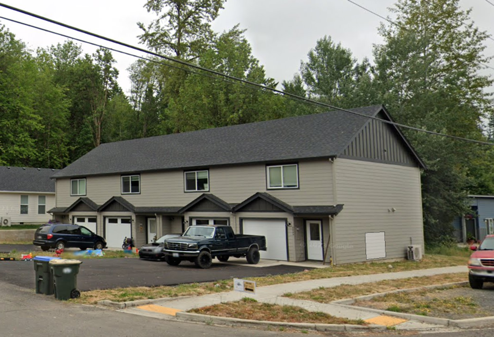 Winlock Apartment: 804 SE First Street