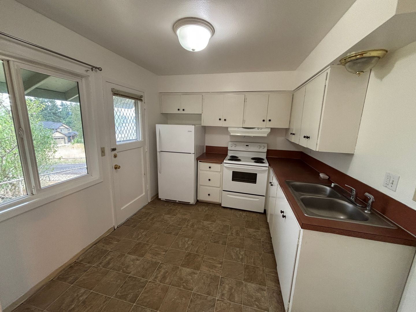 Kelso Apartment: 802 N 20th Ave