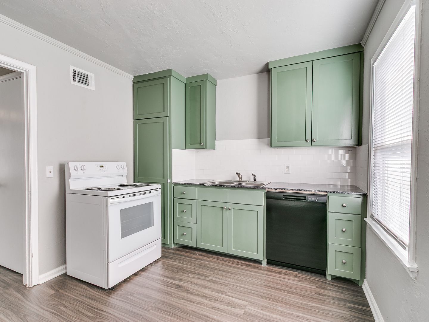 Norman Apartment: 505 E Boyd St.