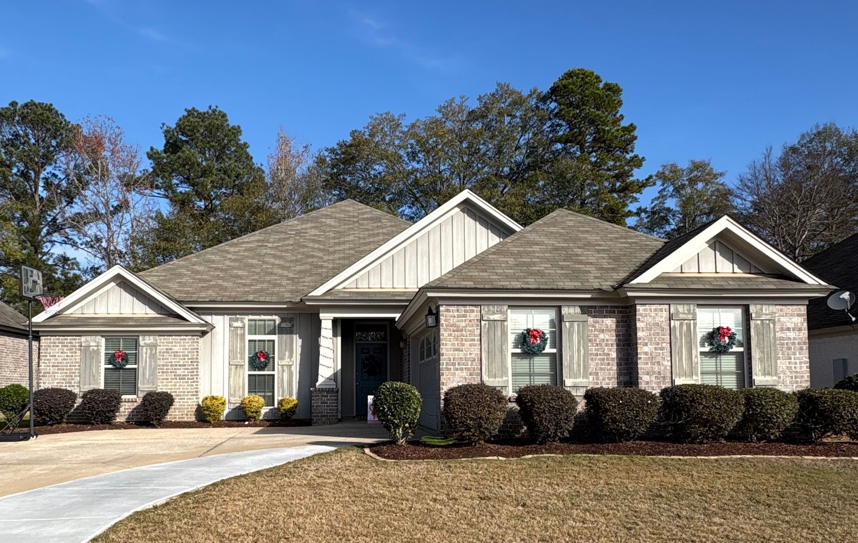 Pike Road House: 9151 Crescent Lodge Circle