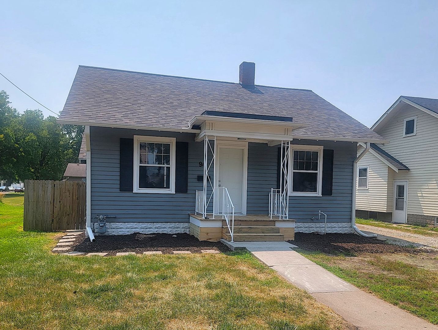 Fremont House: 941 E 2nd St