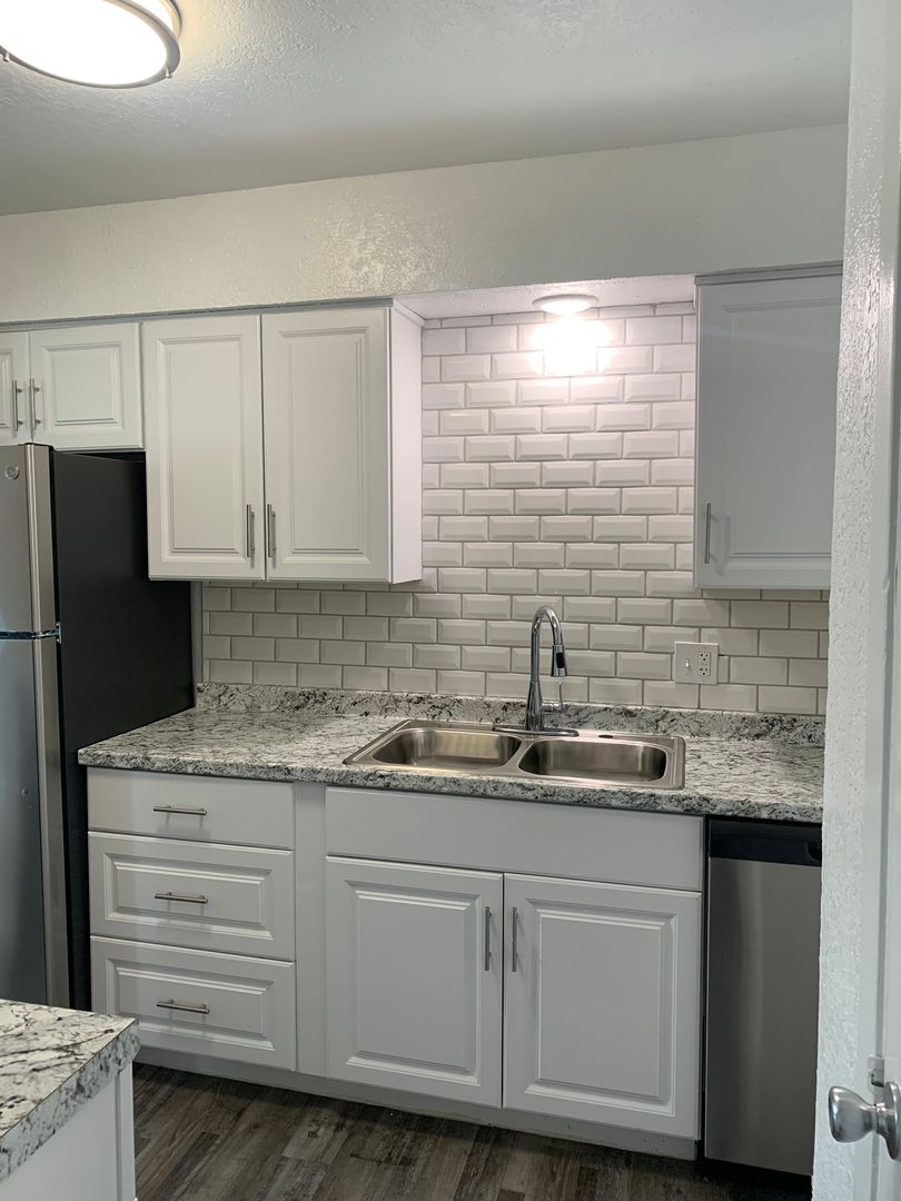 Pantego Apartment: 3206 Green Tee Drive