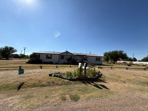 Accessible 4 bedroom Home! Pets OK!