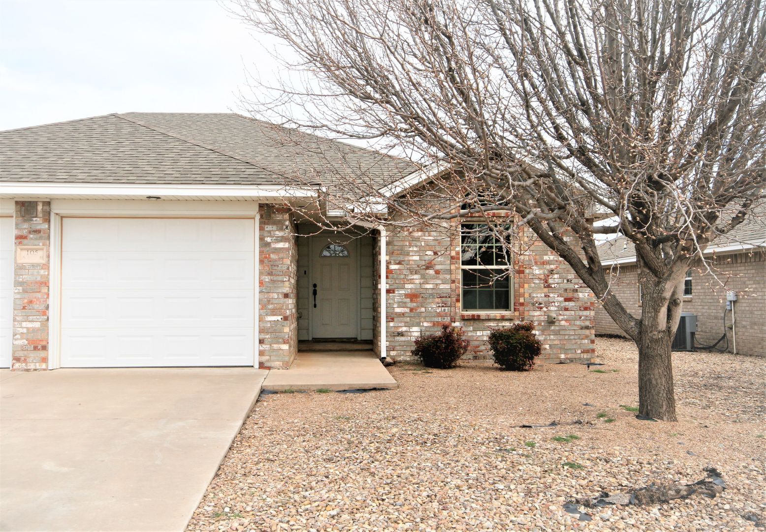 Clovis Apartment: 105 Limestone
