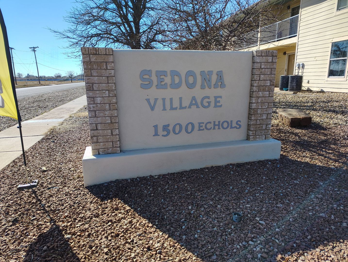 Clovis Apartment: 1500 Echols