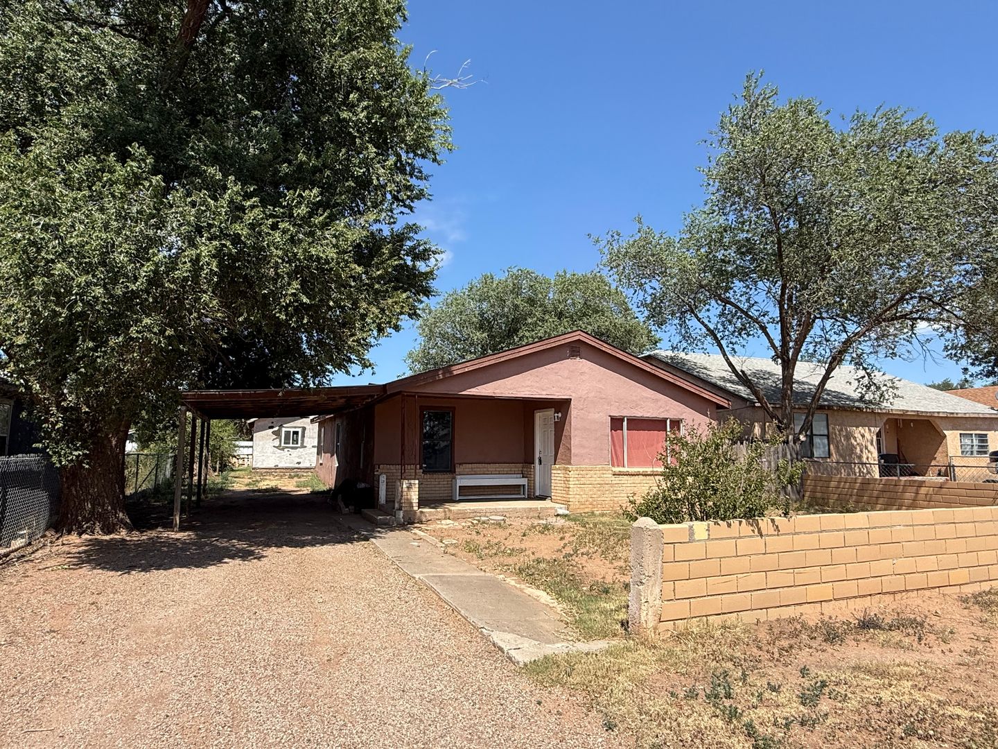 Clovis House: 1212 S Lea