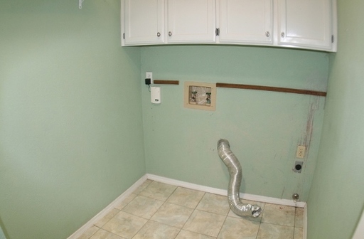 3704 Lew Wallace Dr., Clovis, NM 88101