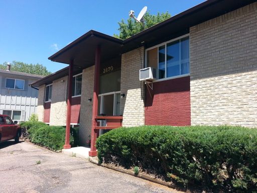 2 Bedroom 1 Bathroom Upper Level Unit - Pet Friendly – photo 1