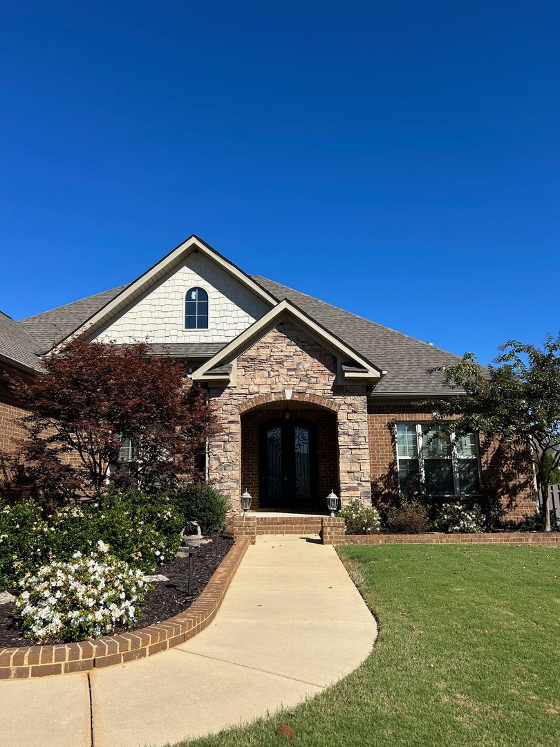 Madison House: 152 Shalerock Drive