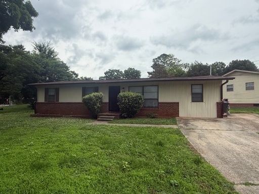 Section 8 approved 4 bedroom 2 bath house minutes from Downtown Huntsville AL! – photo 1