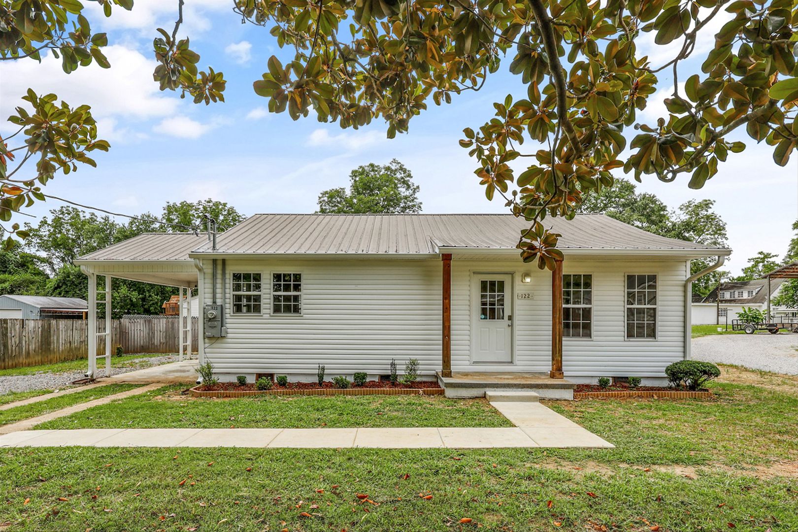 New Hope House: 122 Chestnut Road