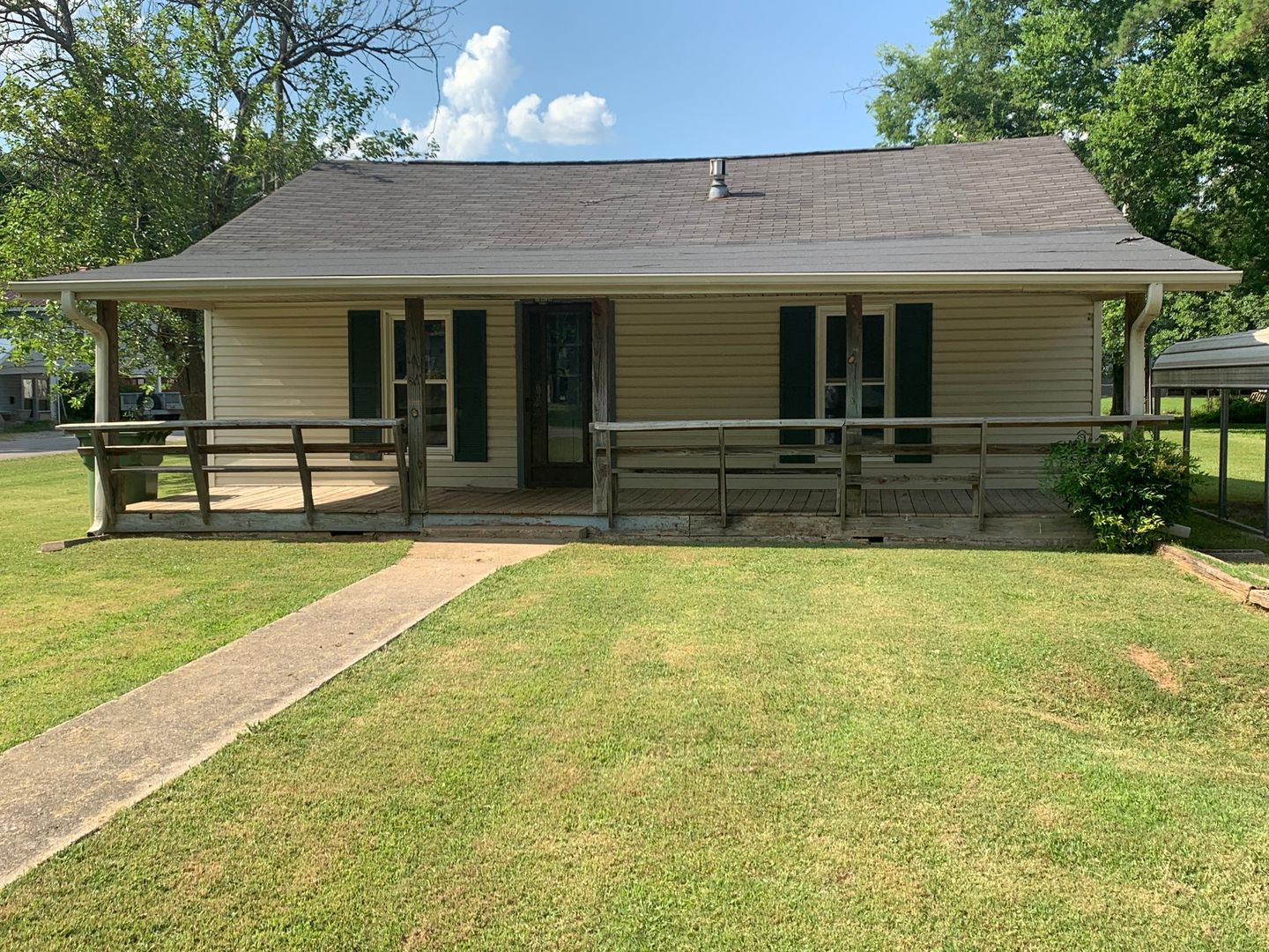 Huntsville House: 1301 Halsey Ave