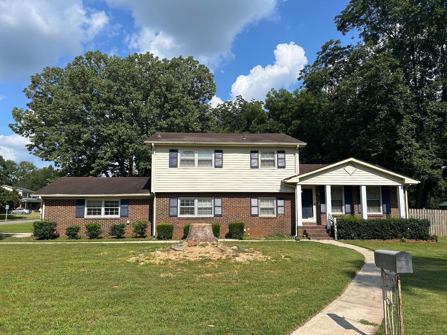 Huntsville House: 6020 Rickwood Drive NW