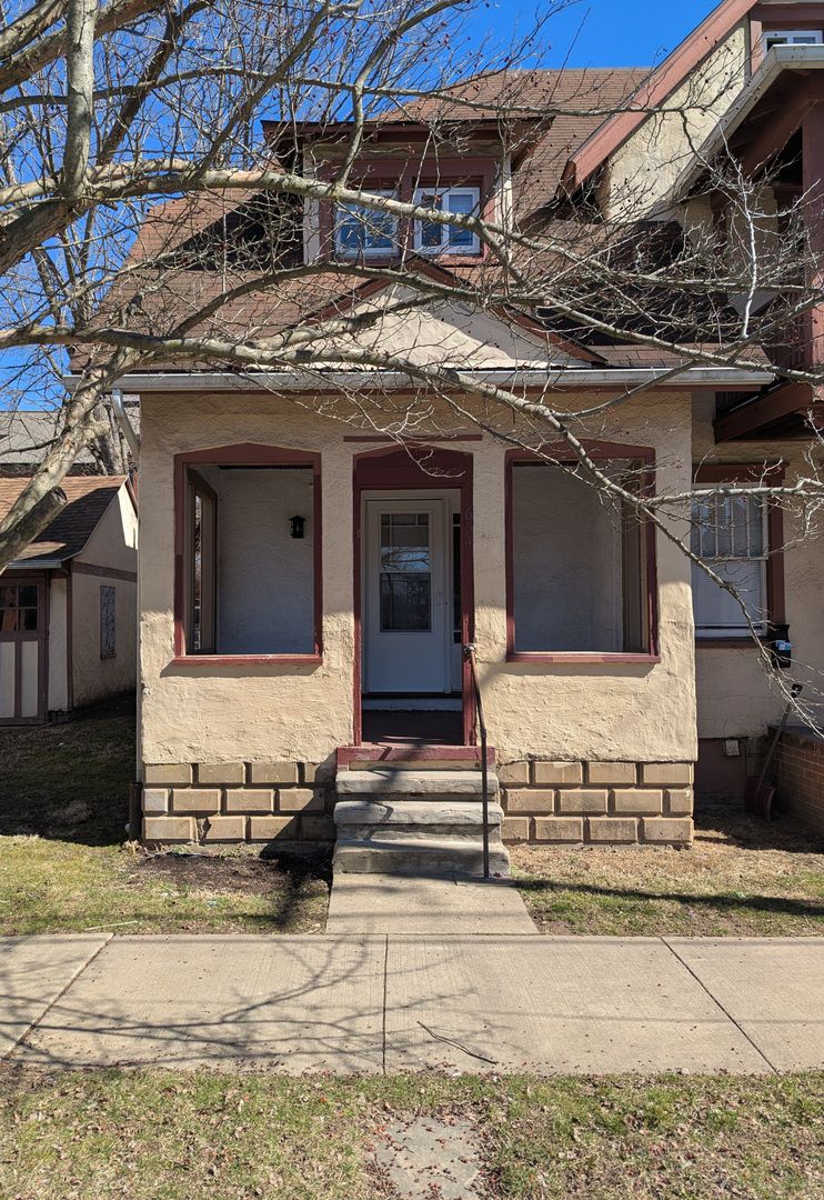 Williamsport House: 654 2nd Avenue