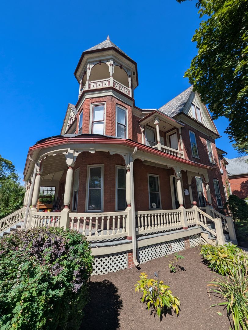 Williamsport Apartment: 400-402 Rural Avenue
