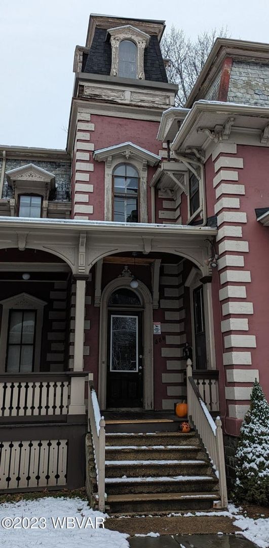 334 Campbell Street