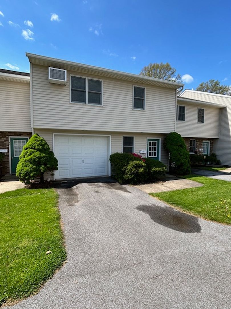 Montoursville House: Apt 4