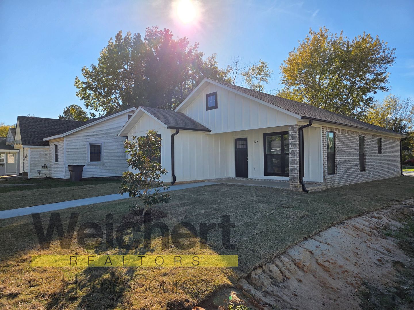 Paragould House: 834 N 3rd Street